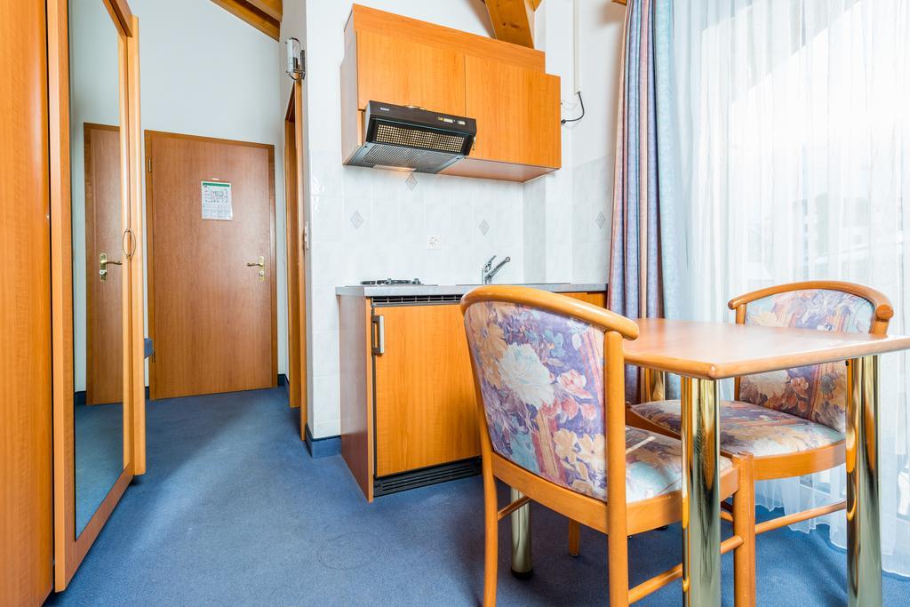 Hotel Alpenperle Saas-Fee Esterno foto