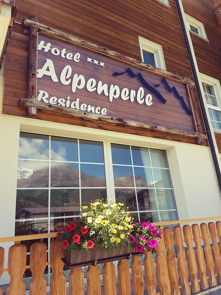 Hotel Alpenperle Saas-Fee Esterno foto
