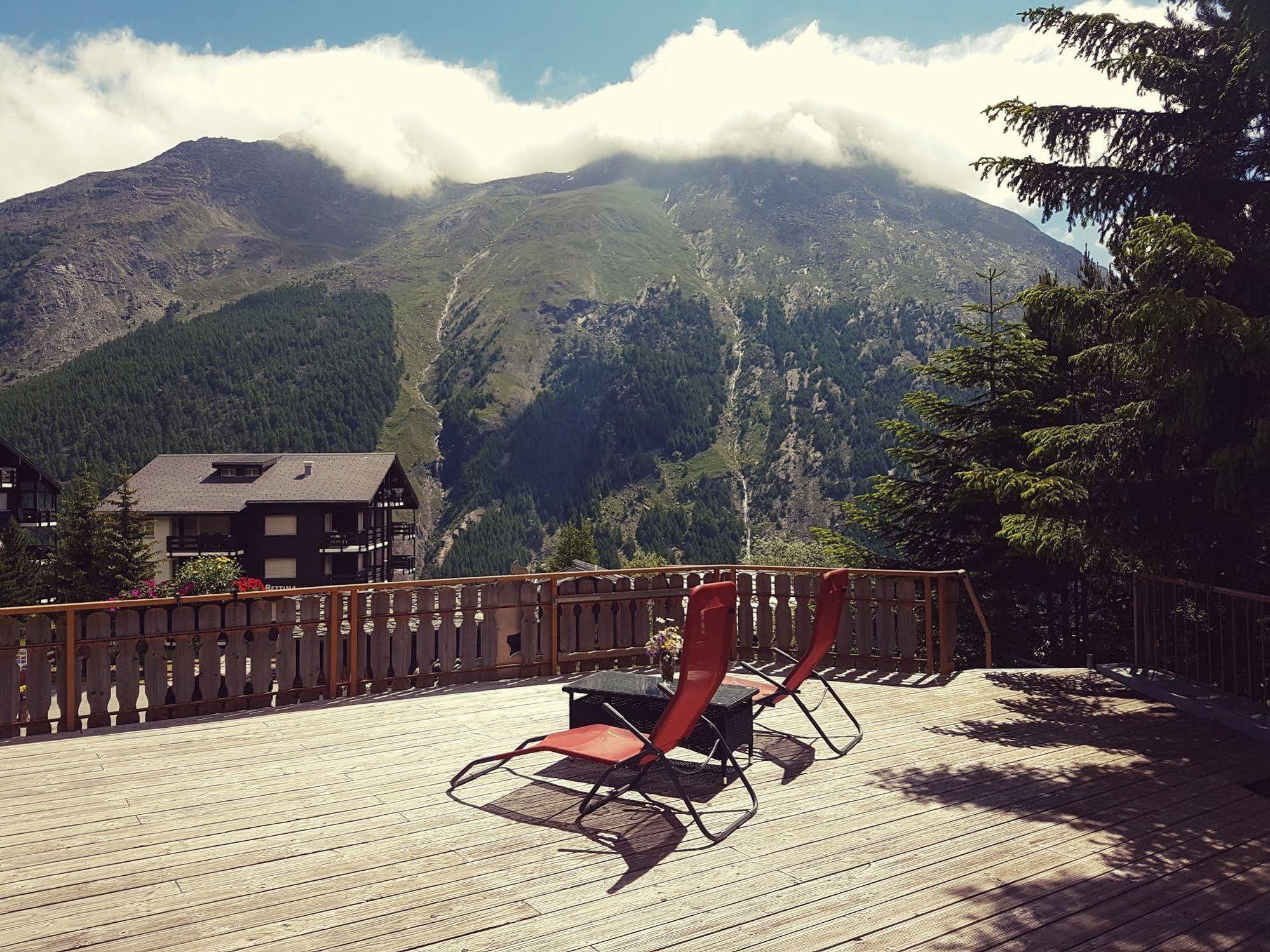 Hotel Alpenperle Saas-Fee Esterno foto