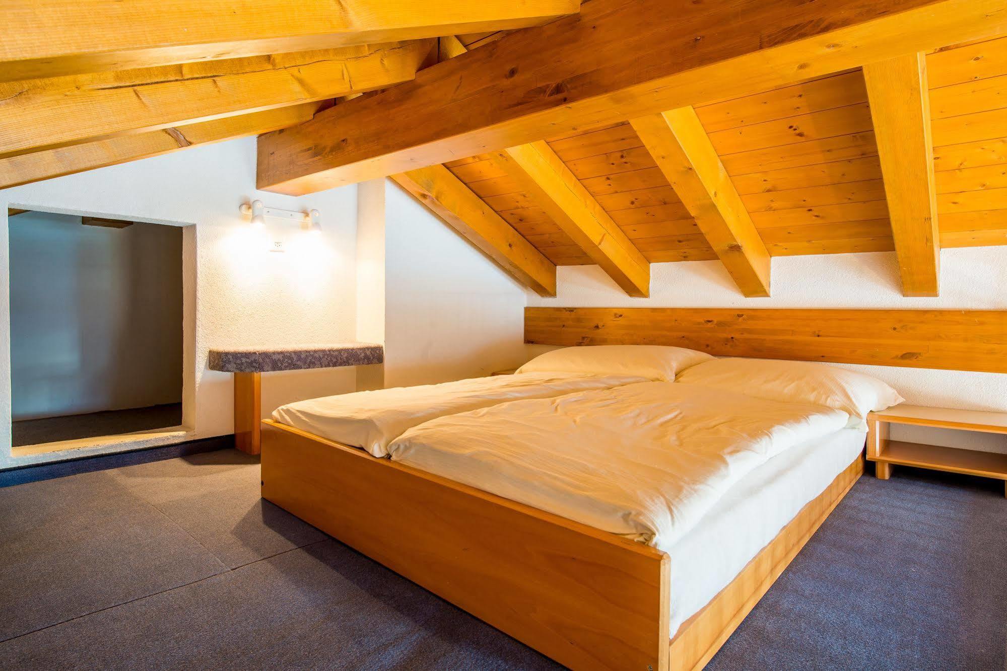 Hotel Alpenperle Saas-Fee Esterno foto