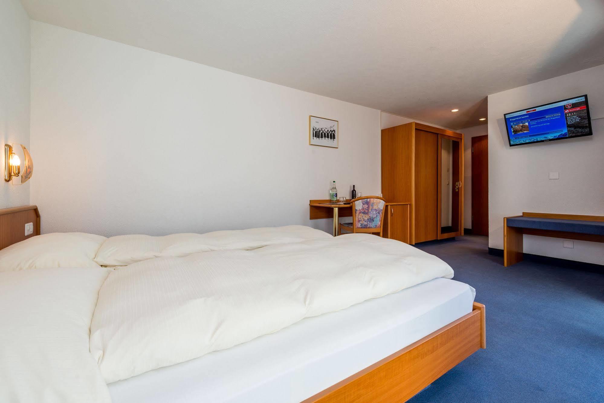 Hotel Alpenperle Saas-Fee Esterno foto