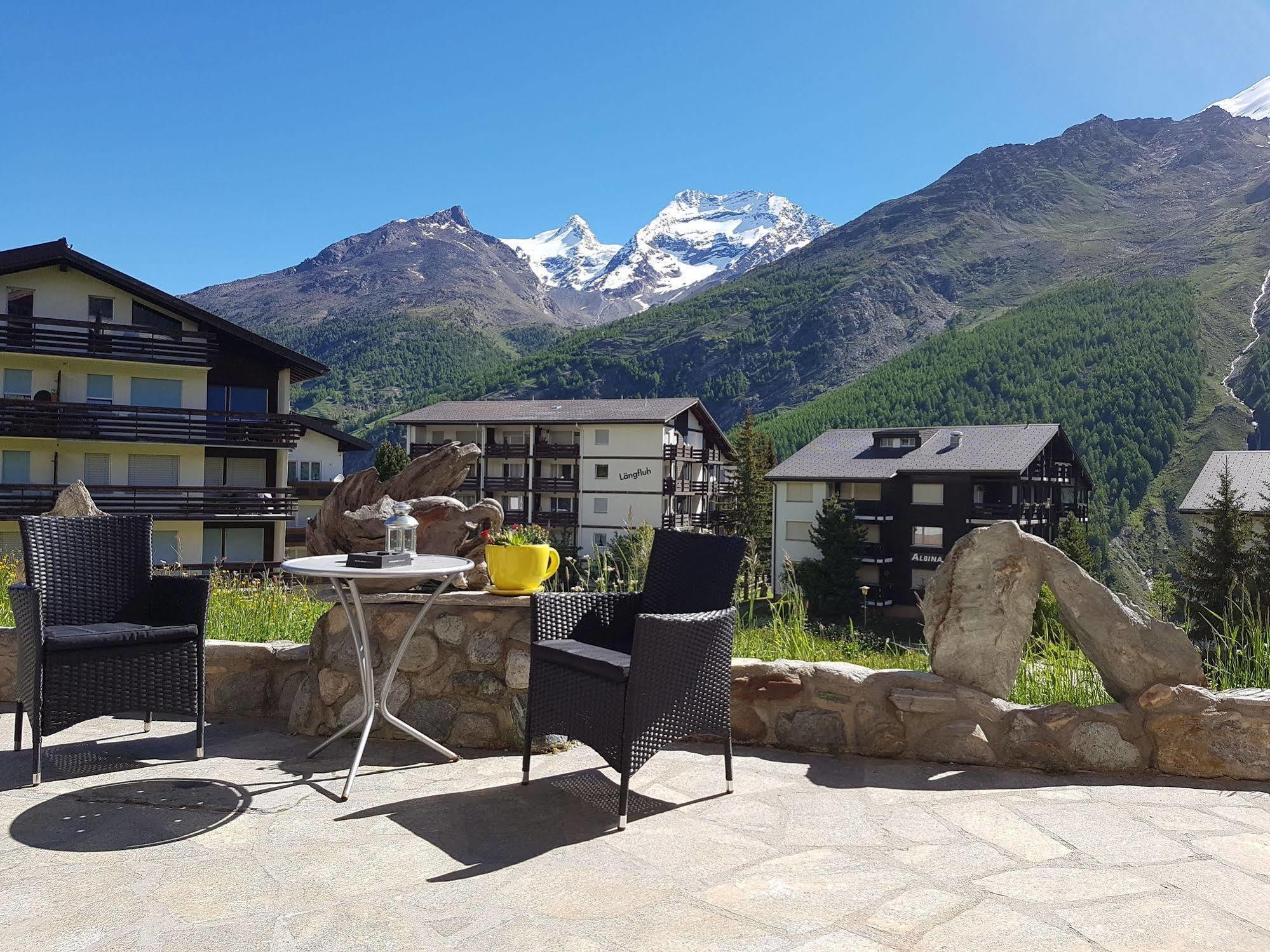 Hotel Alpenperle Saas-Fee Esterno foto