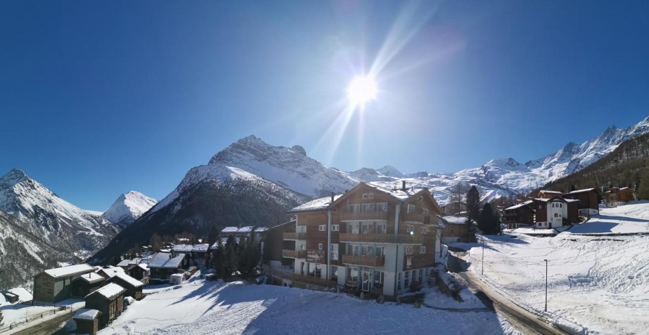 Hotel Alpenperle Saas-Fee Esterno foto